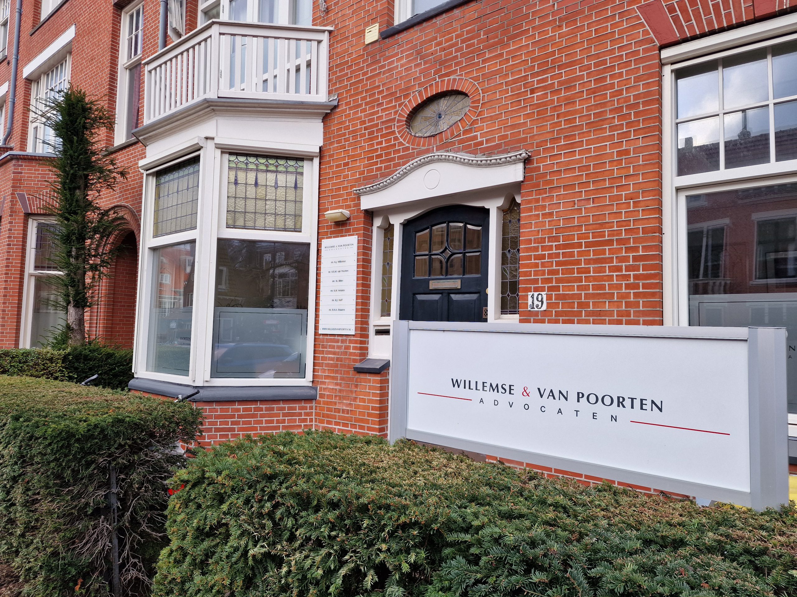 Het kantoor van Willemse & Van Poorten Advocaten aan de Tempeliersstraat 19 in Haarlem